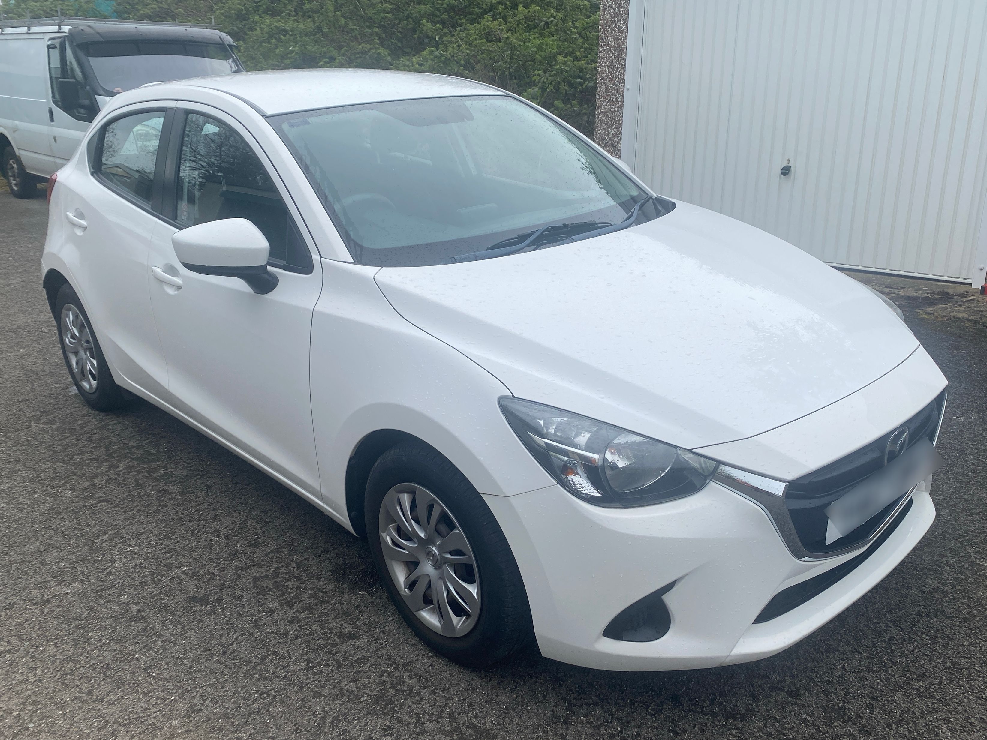 Mazda 2
