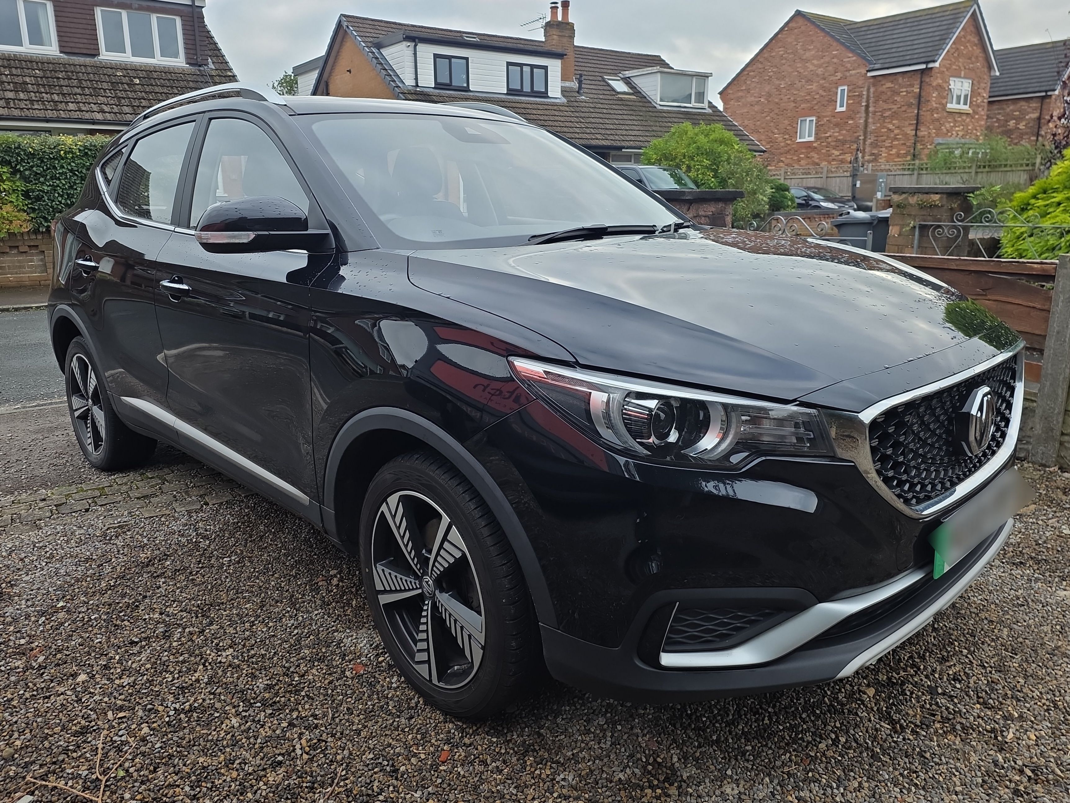 MG ZS