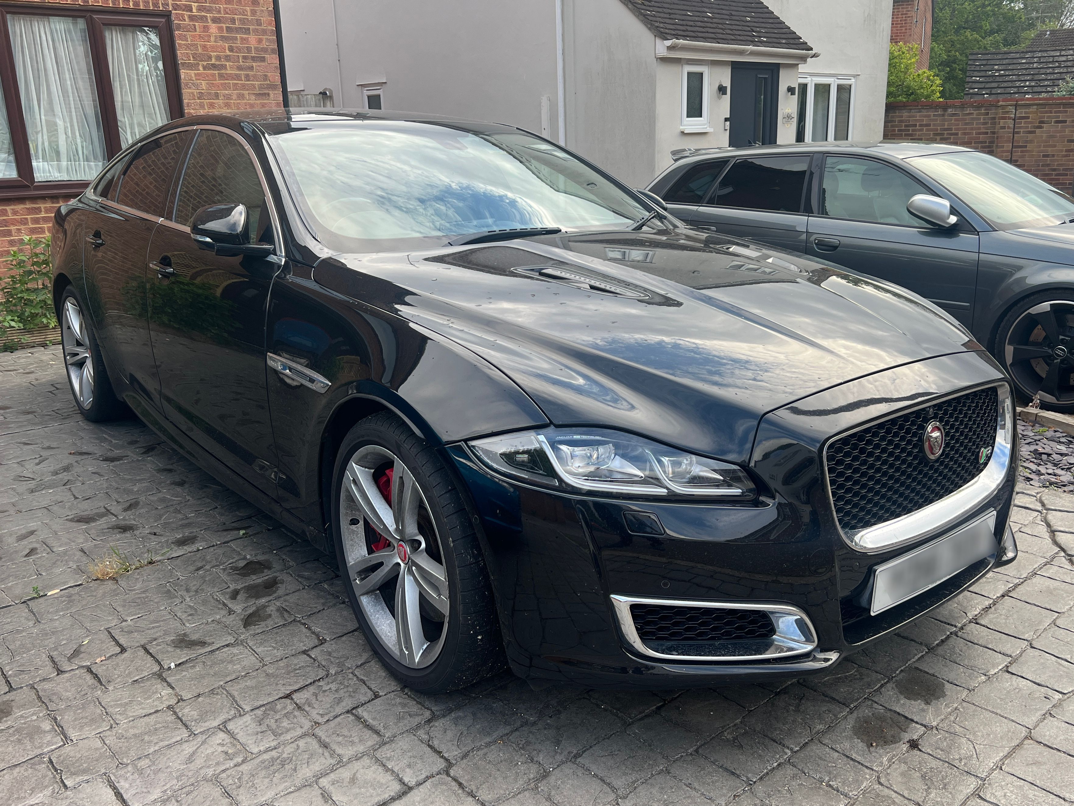Jaguar XJR Auto