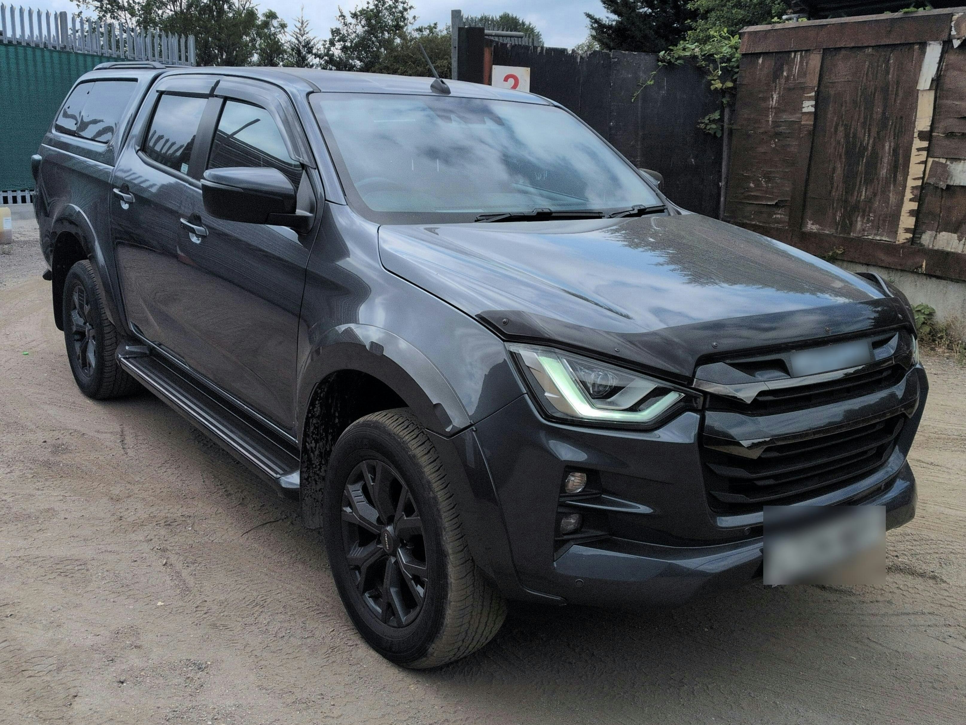 Isuzu D-MAX