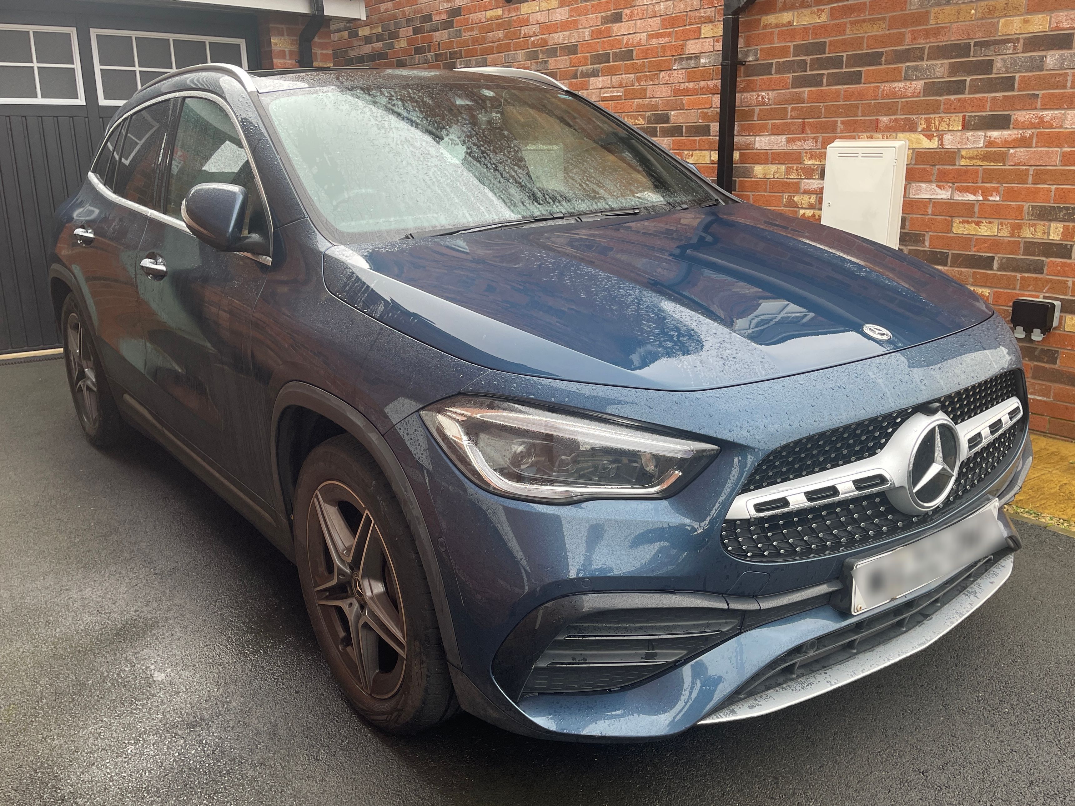 Mercedes GLA 250 AMG Line Premium + A