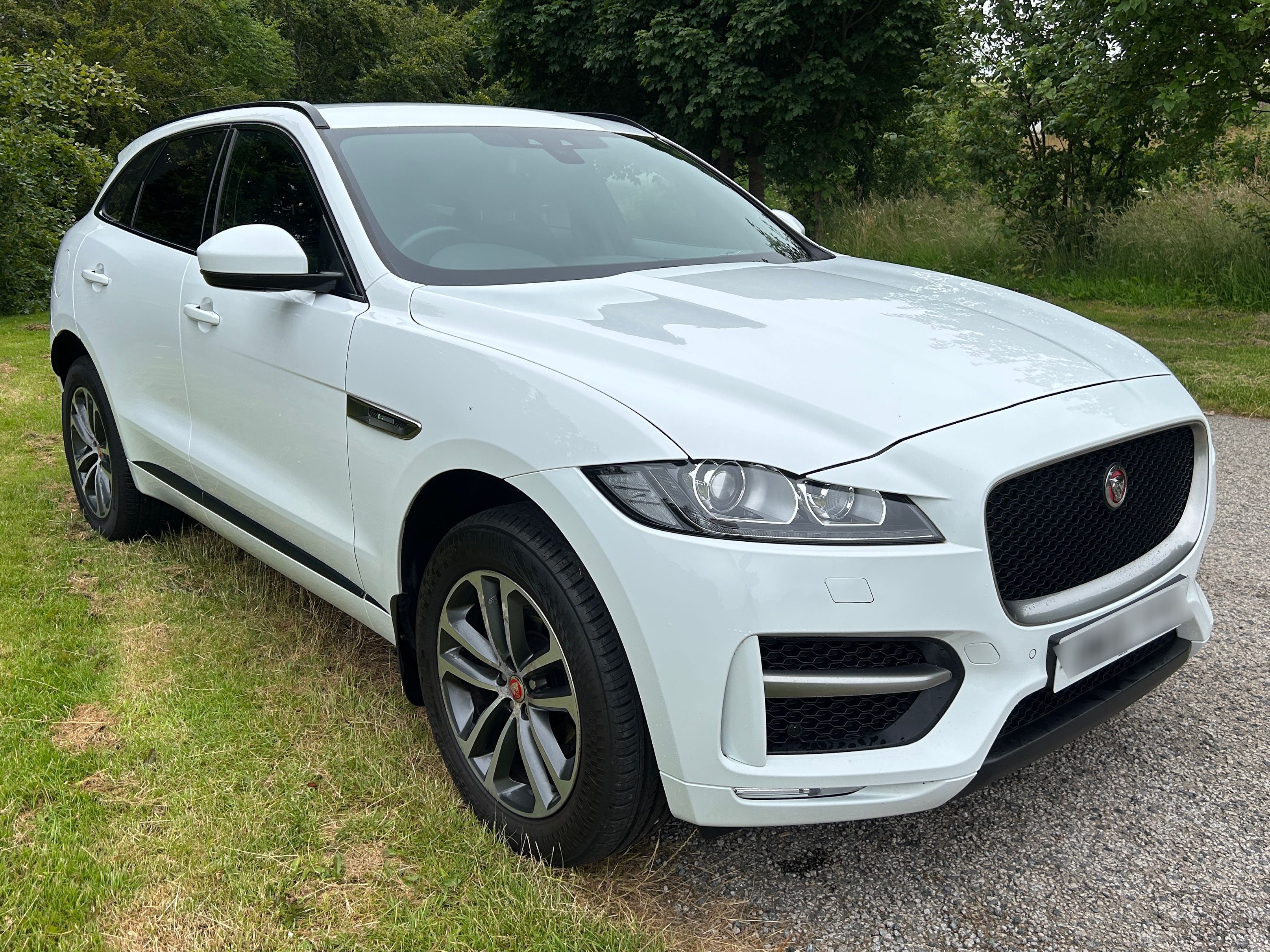 Jaguar F-PACE