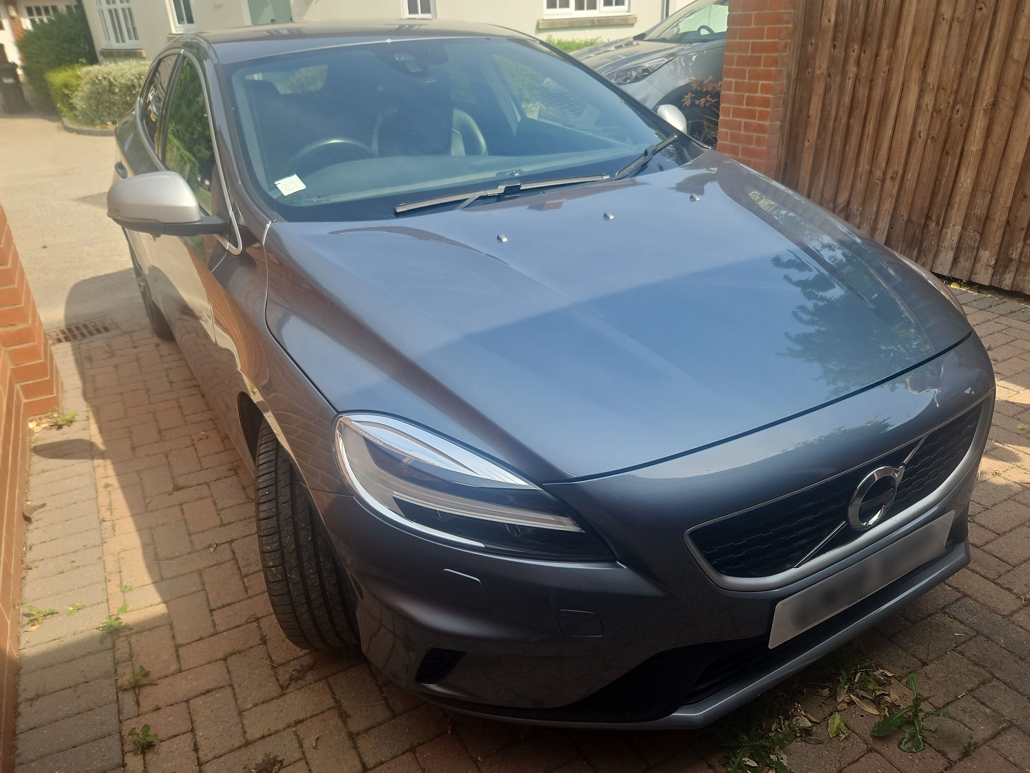 Volvo V40