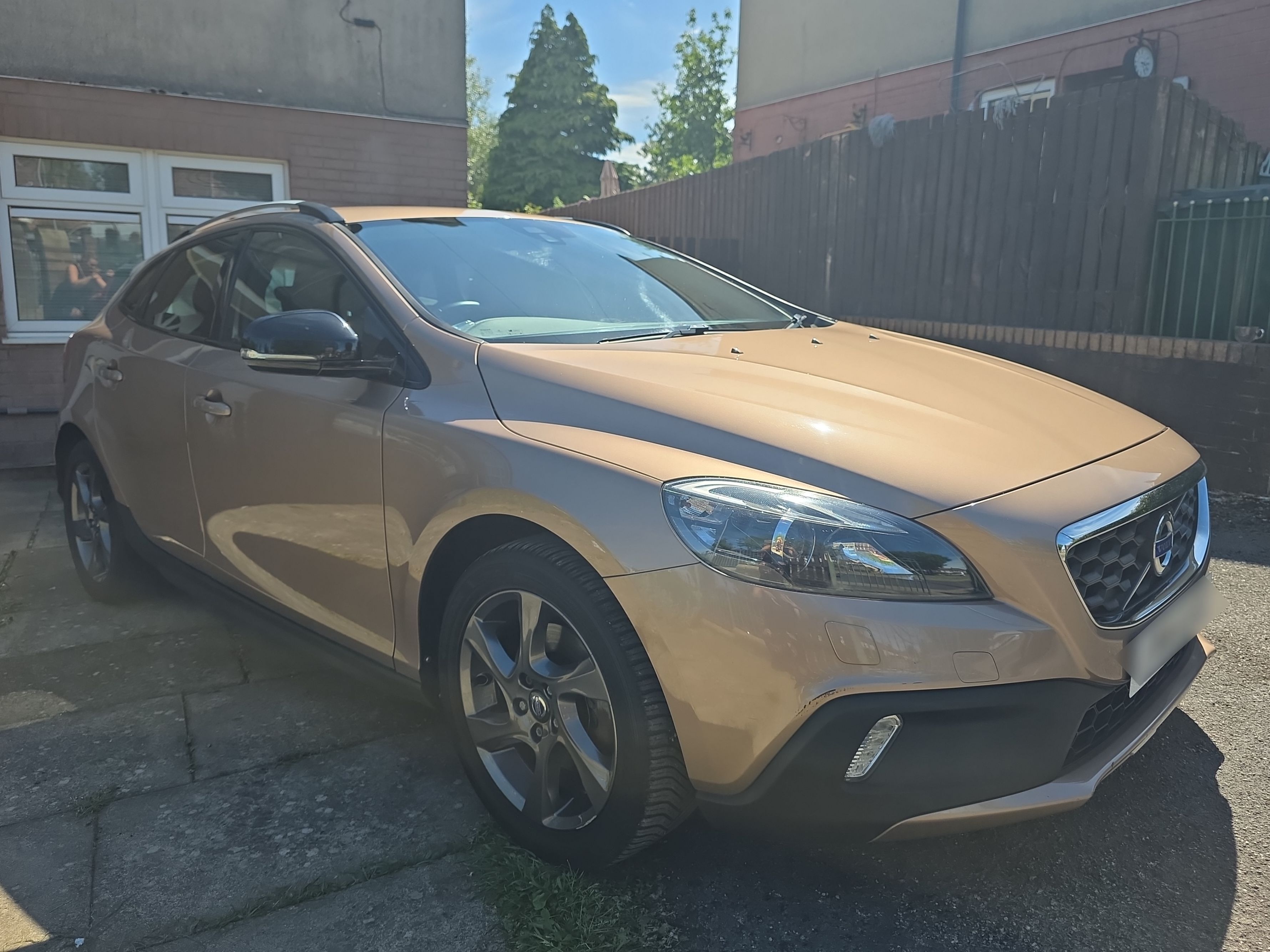 Volvo V40