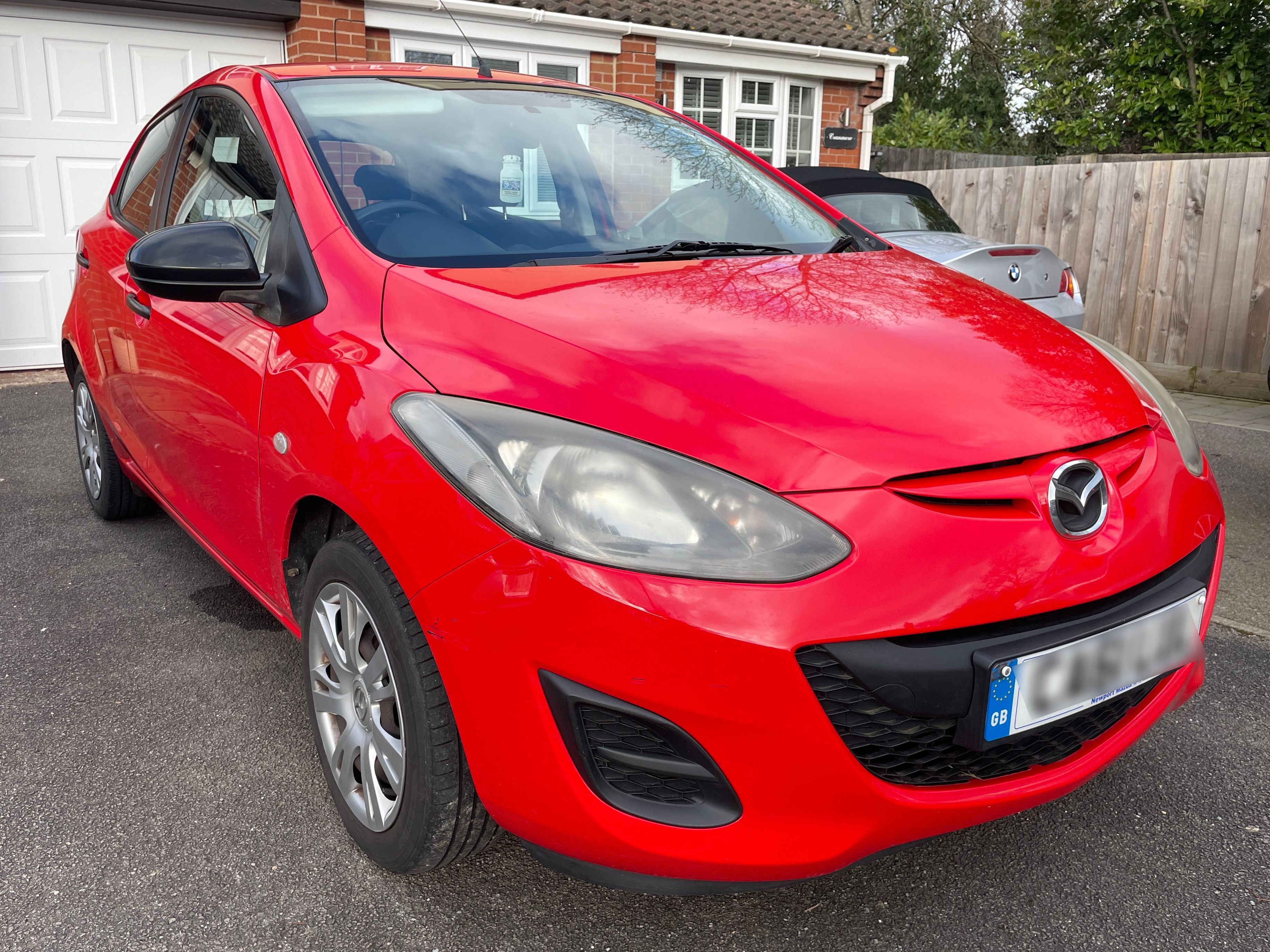 Mazda 2