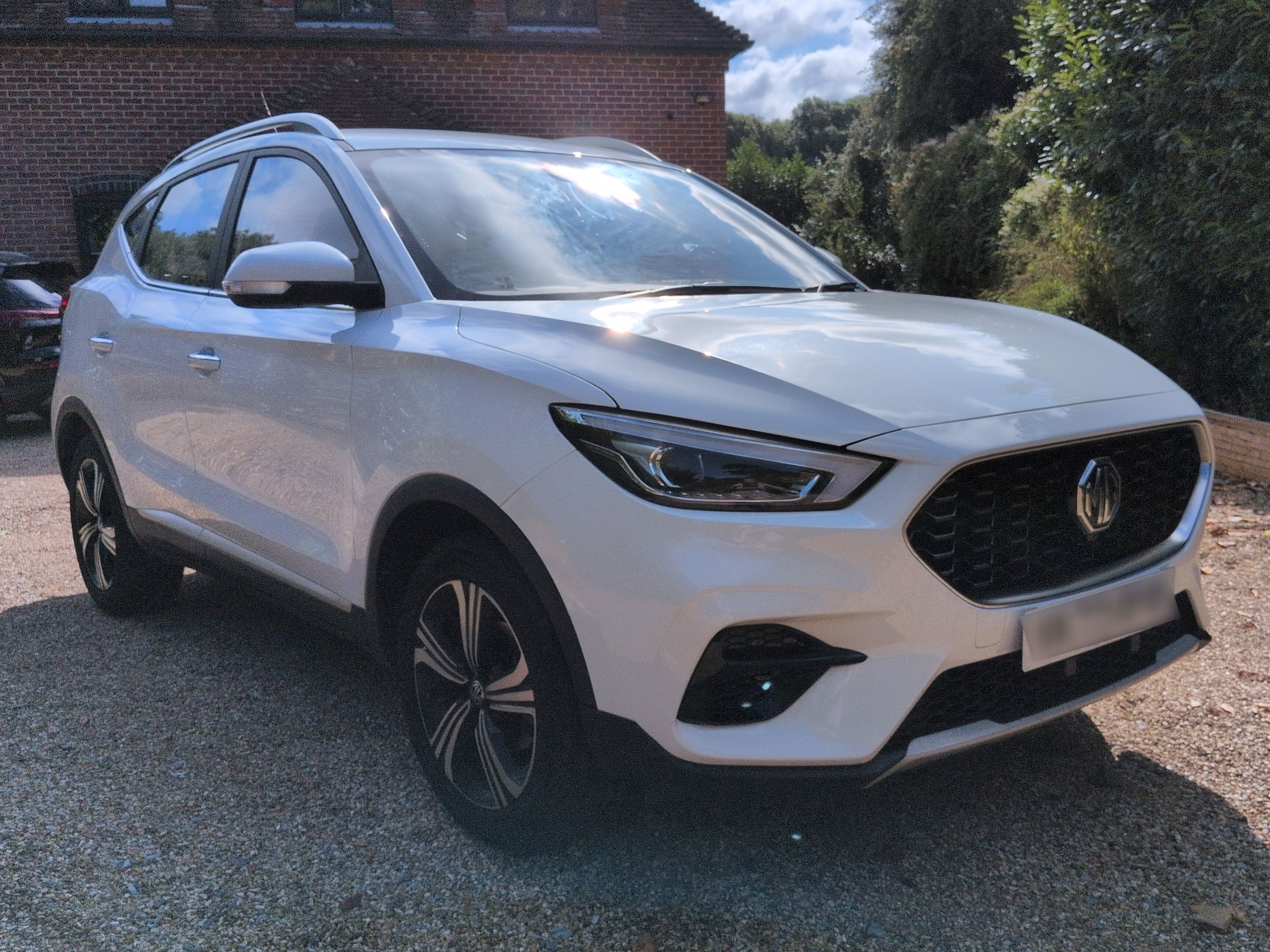 MG ZS