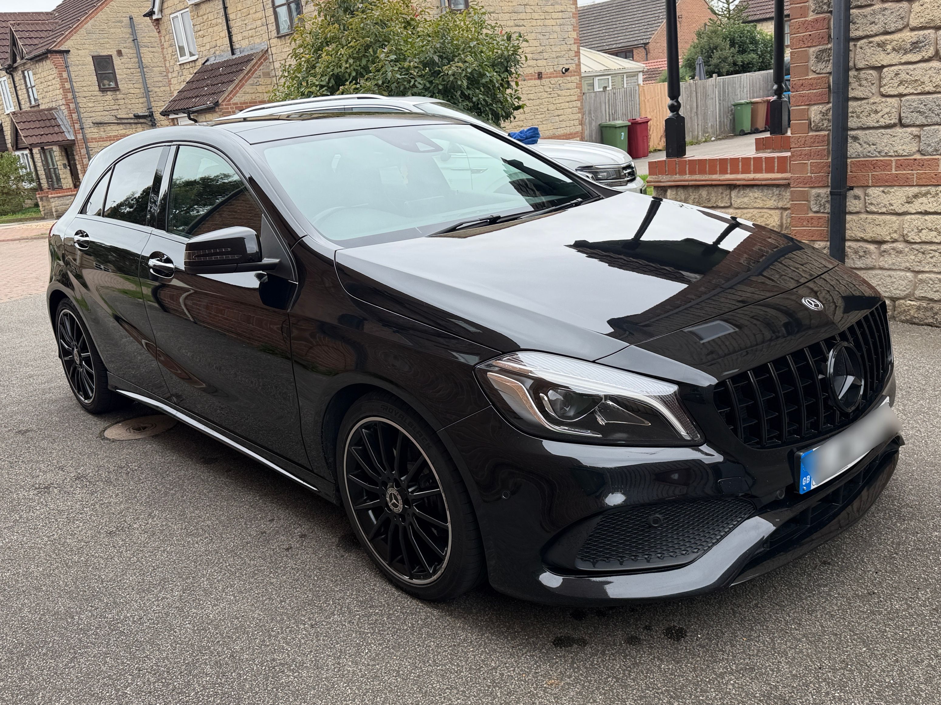 Mercedes A 200 D AMG Line Premium + A