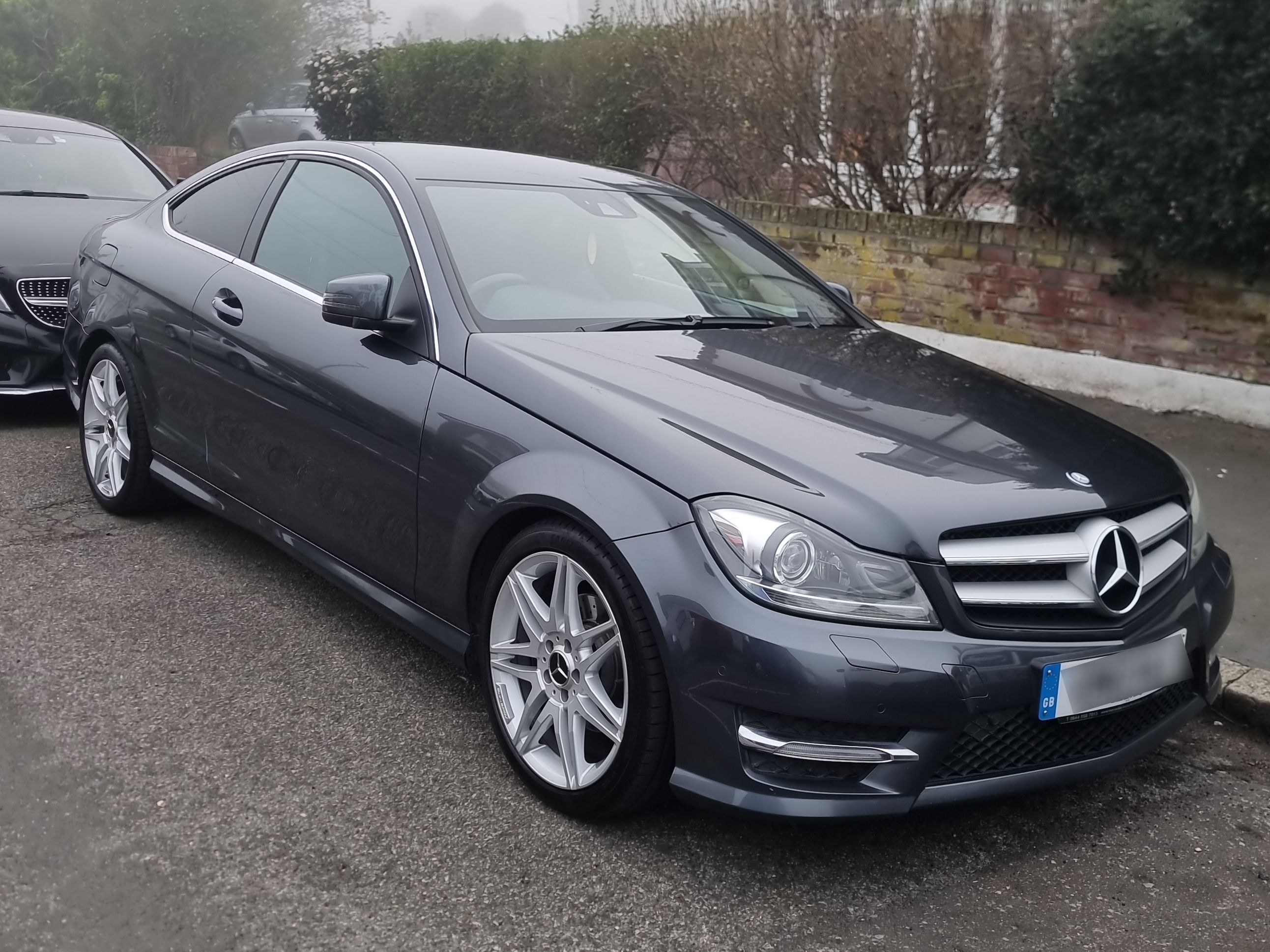 Mercedes C180 AMG Sport + BLUE-CY A