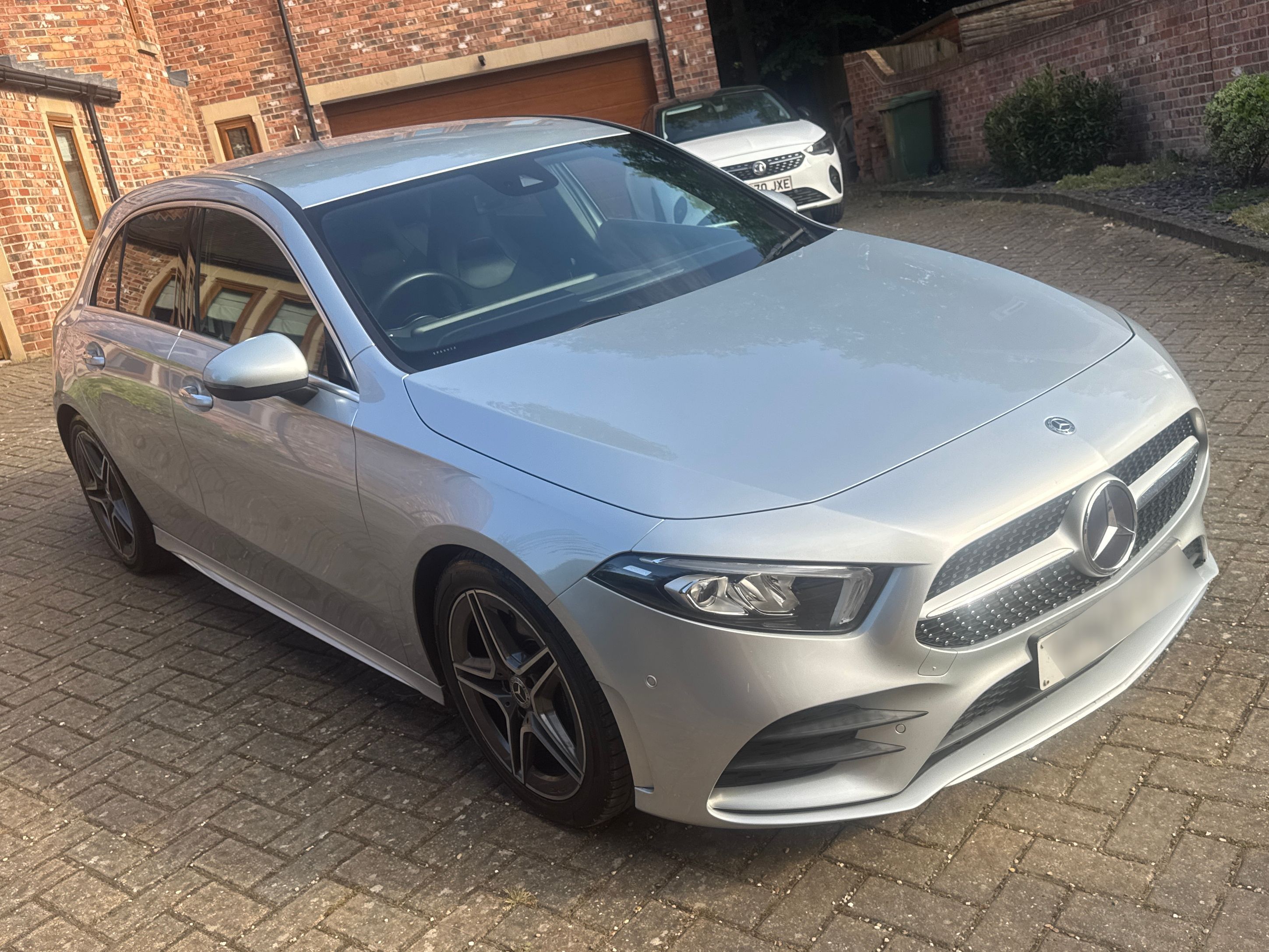 Mercedes A 180 AMG Line Premium 
