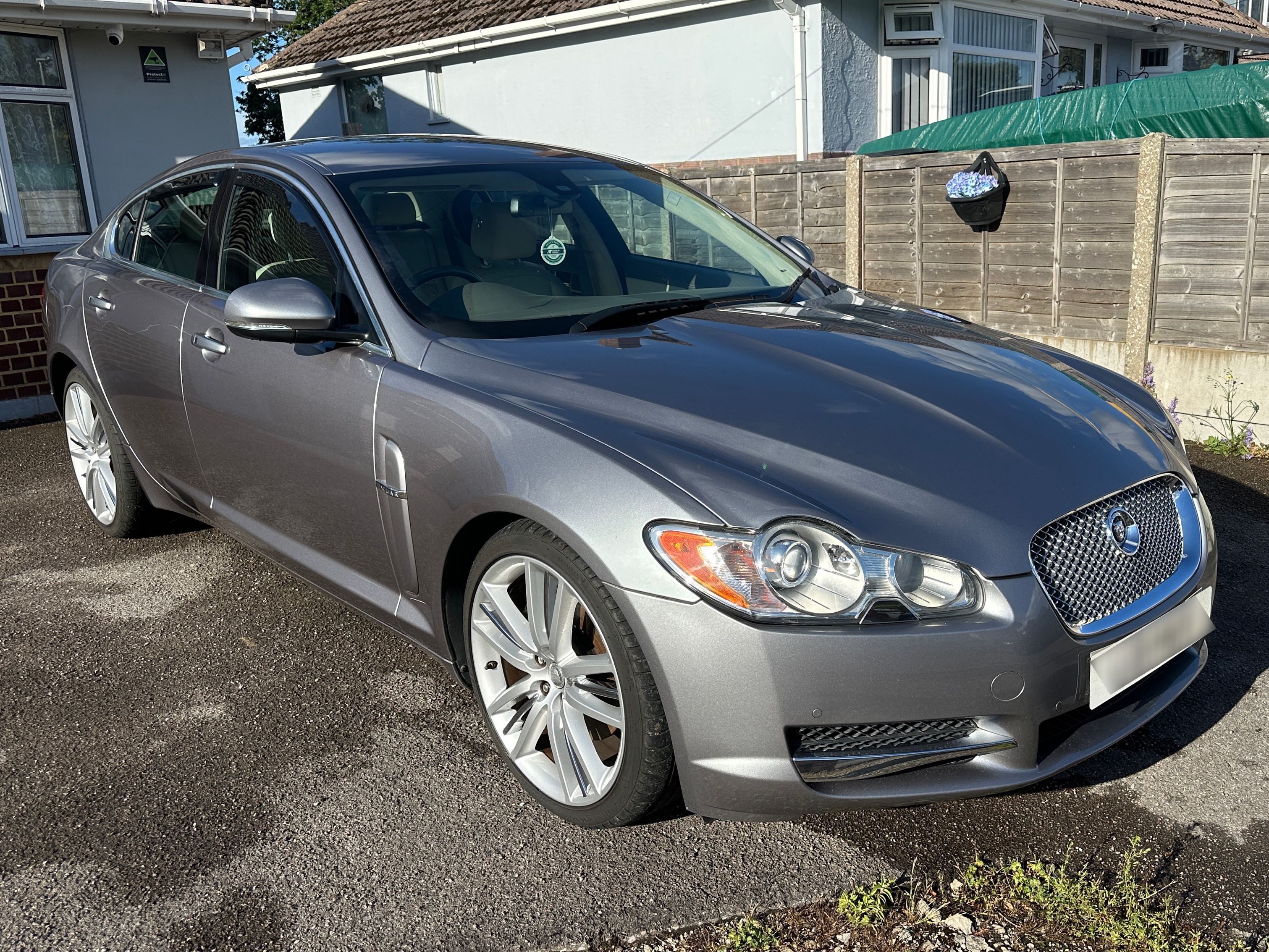 Jaguar XF Portfolio V6 Auto