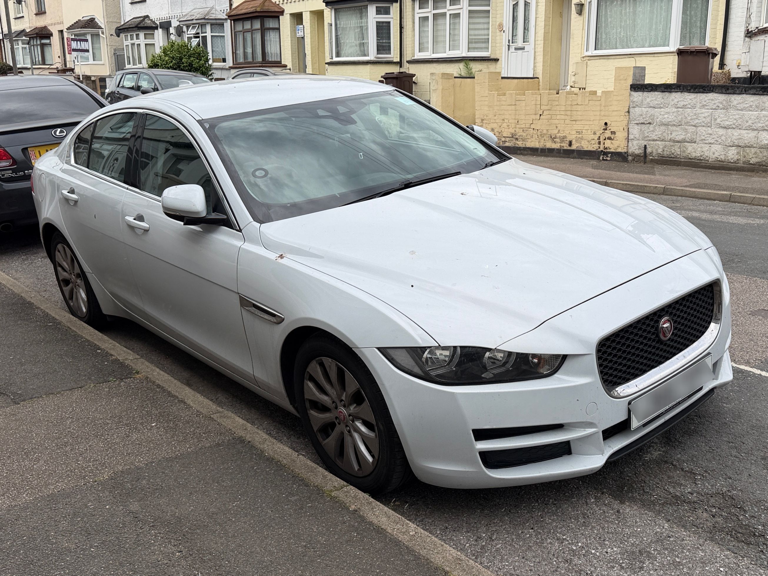 Jaguar XE Prestige D