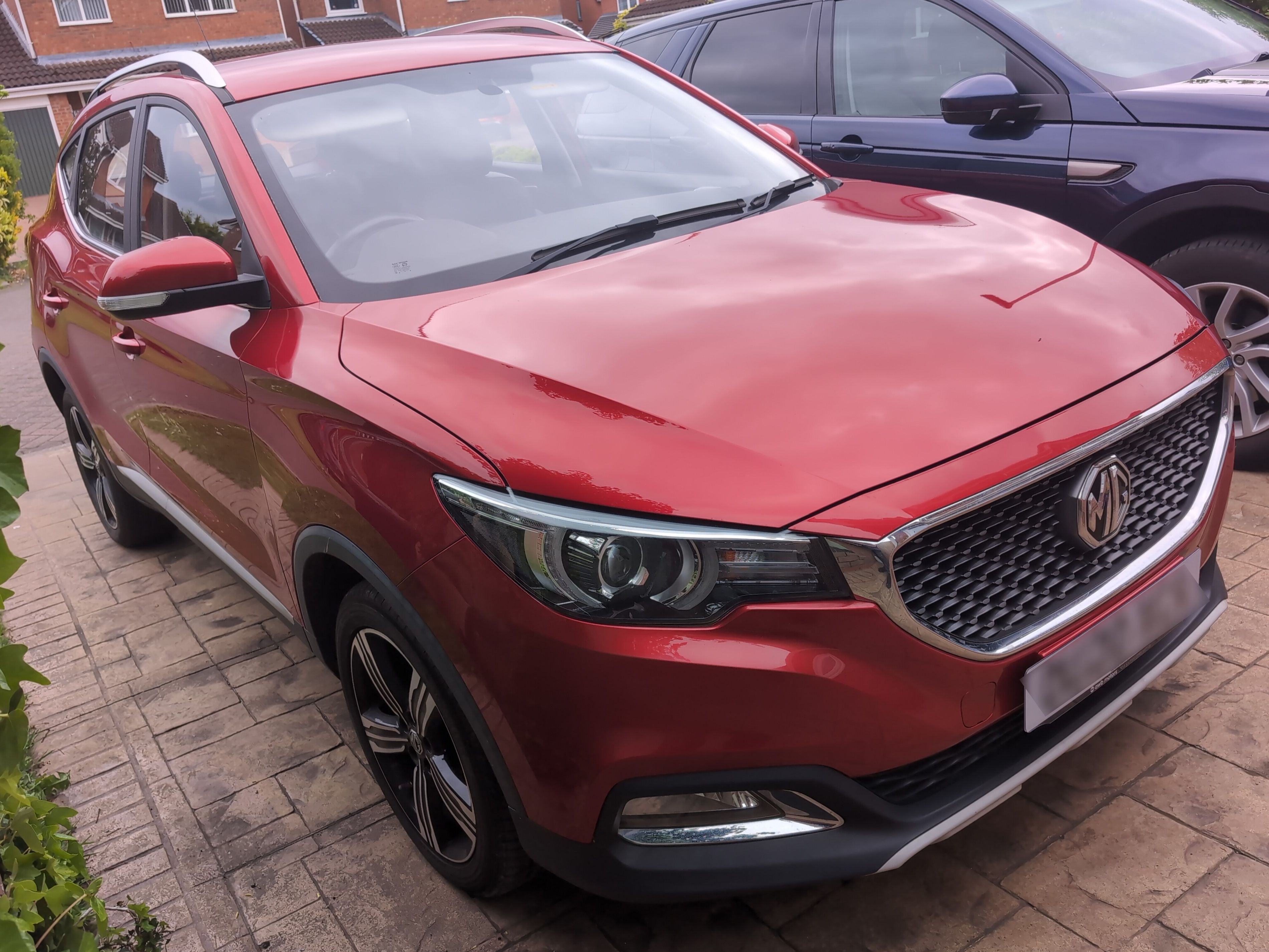 MG ZS