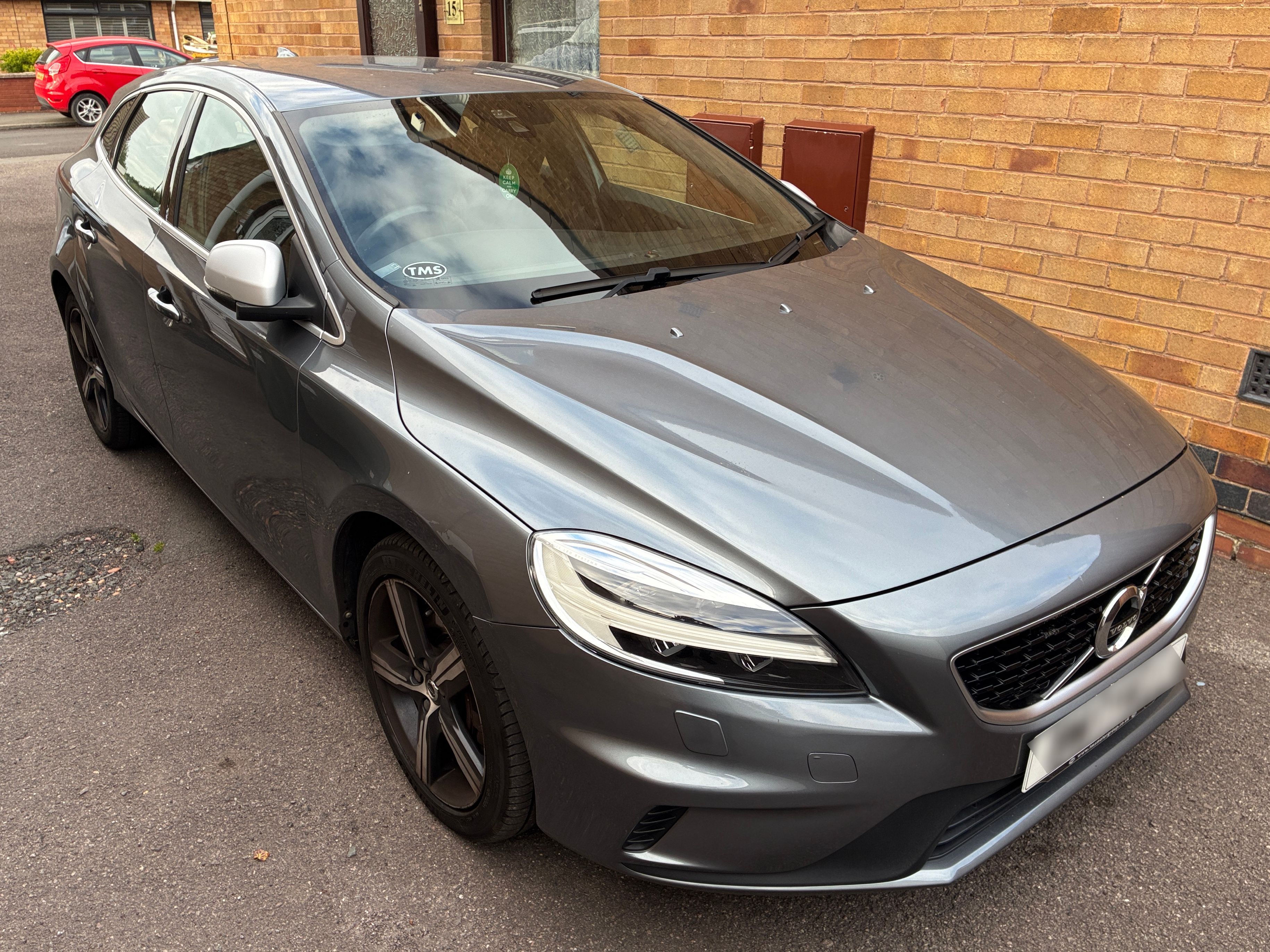 Volvo V40