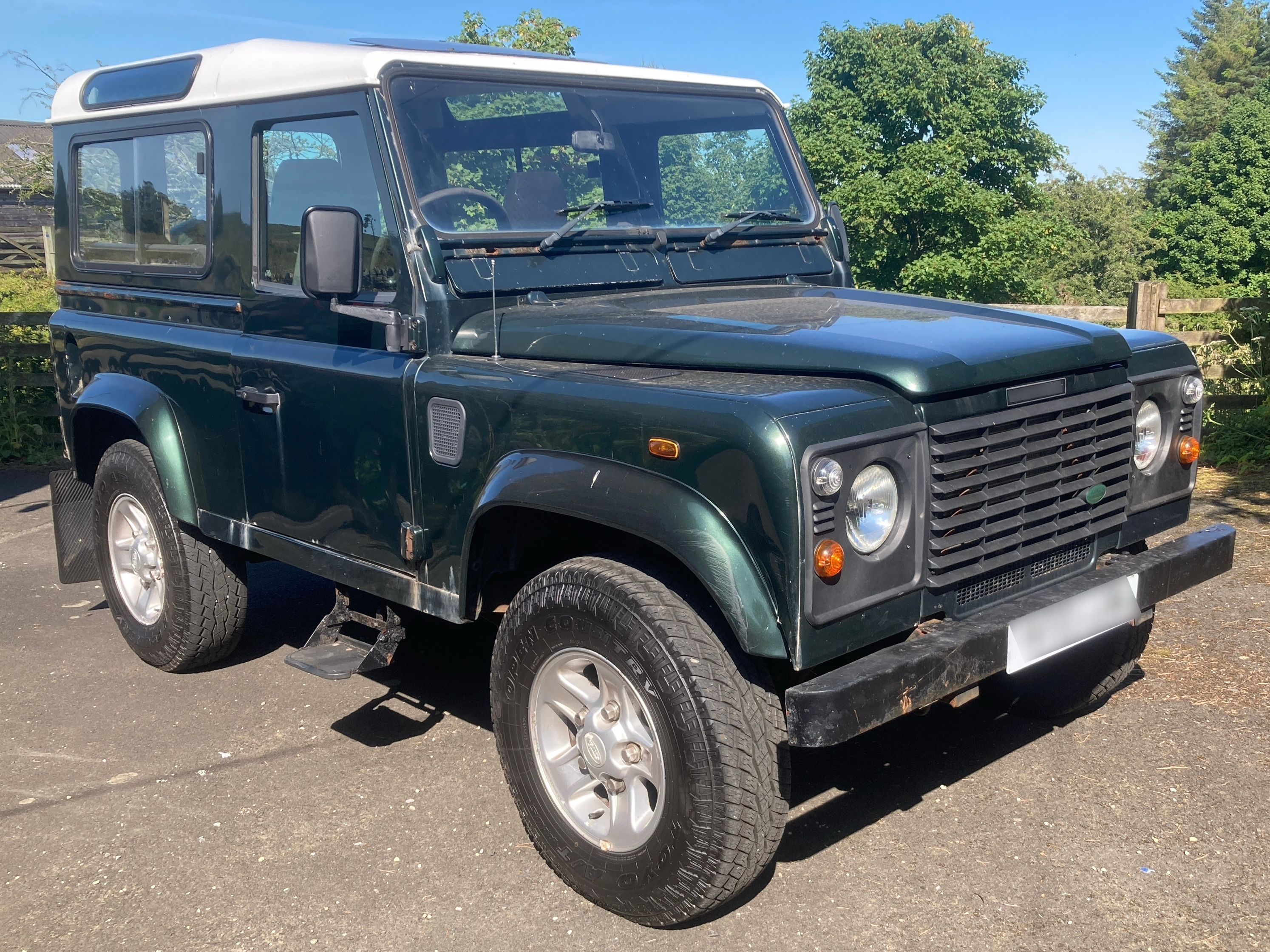 Land Rover Defender