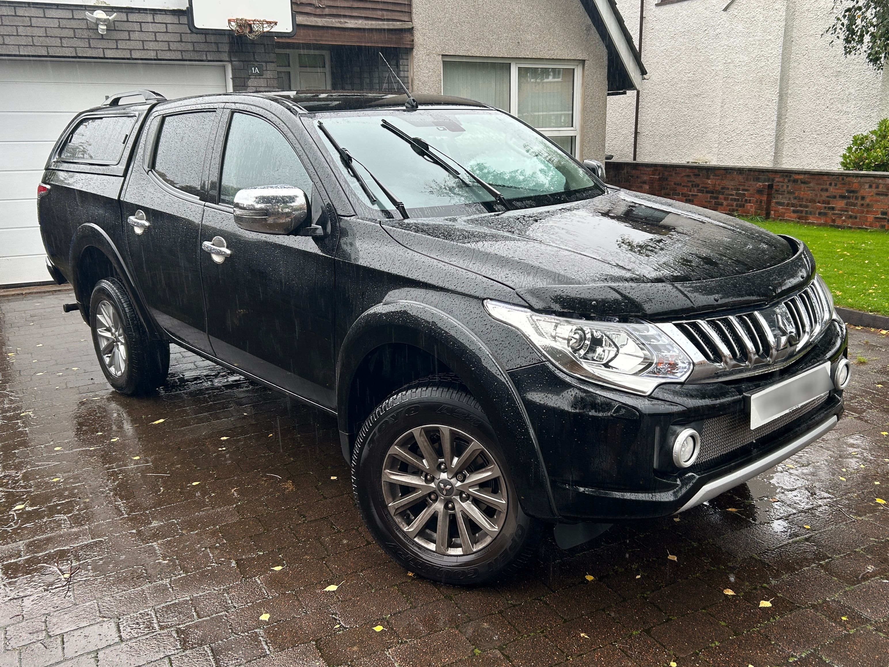 Mitsubishi L200