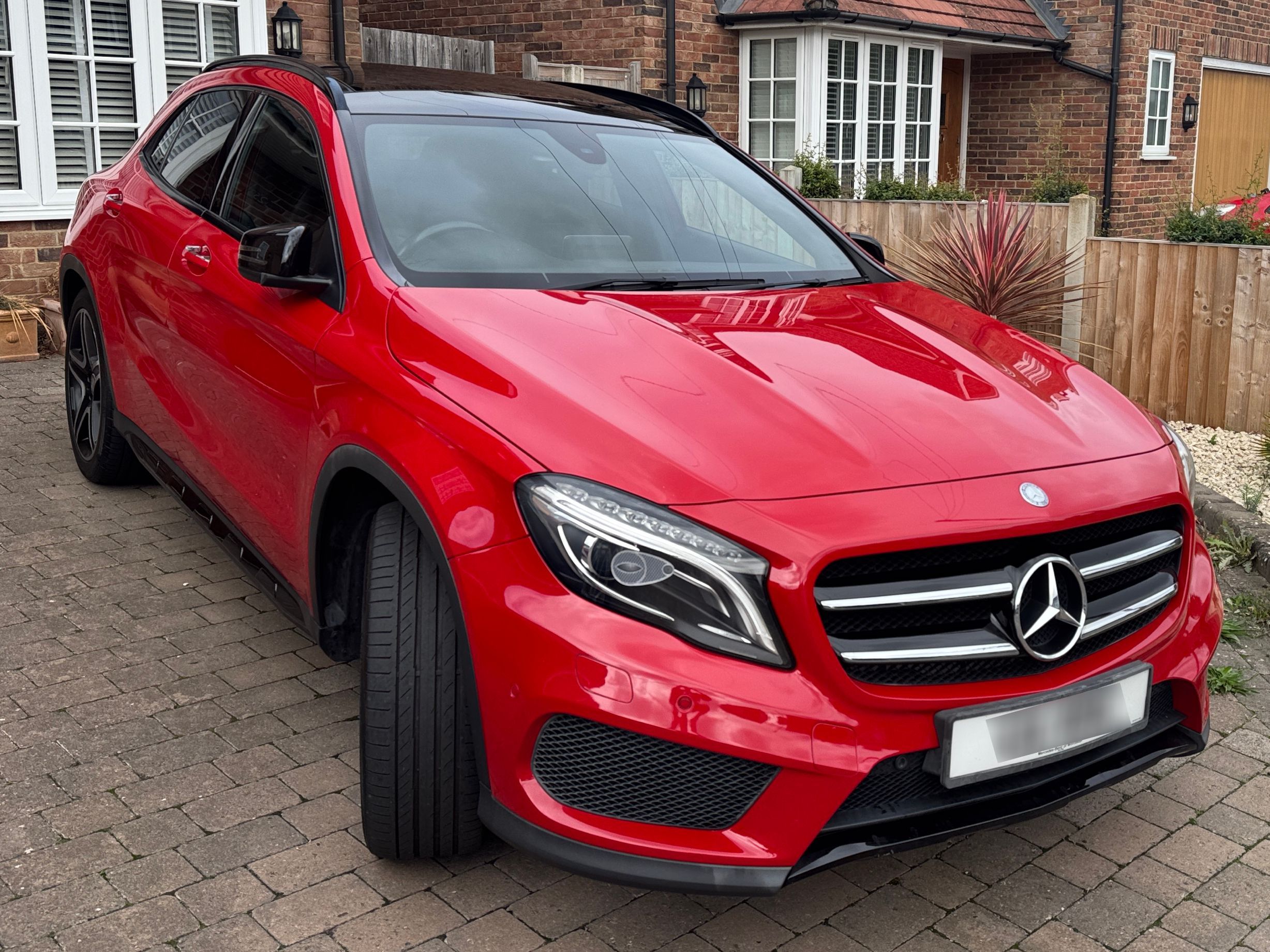 Mercedes GLA 250 4MAT AMG Line Prem + A