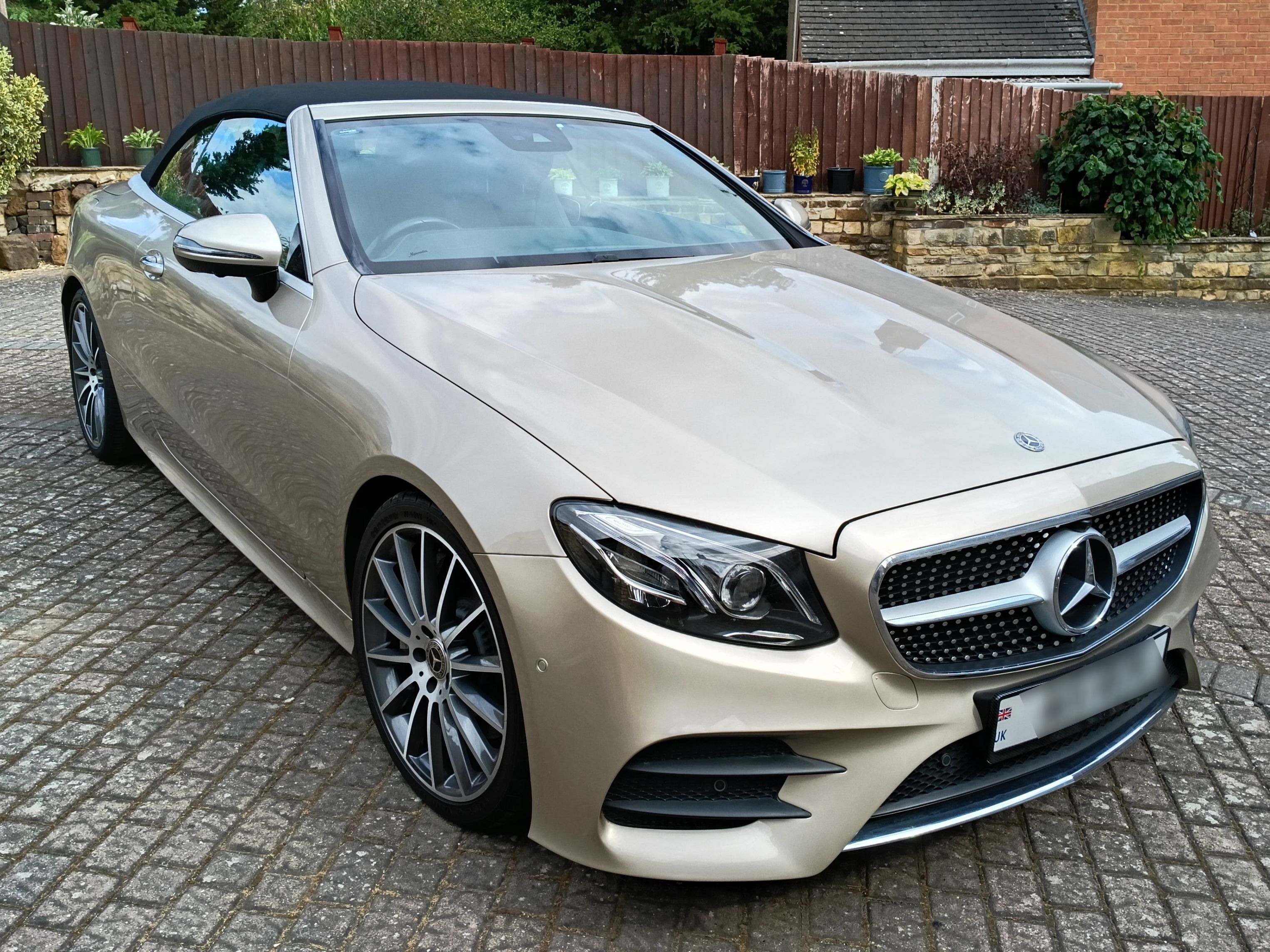 Mercedes E 300 AMG Line Premium + Auto
