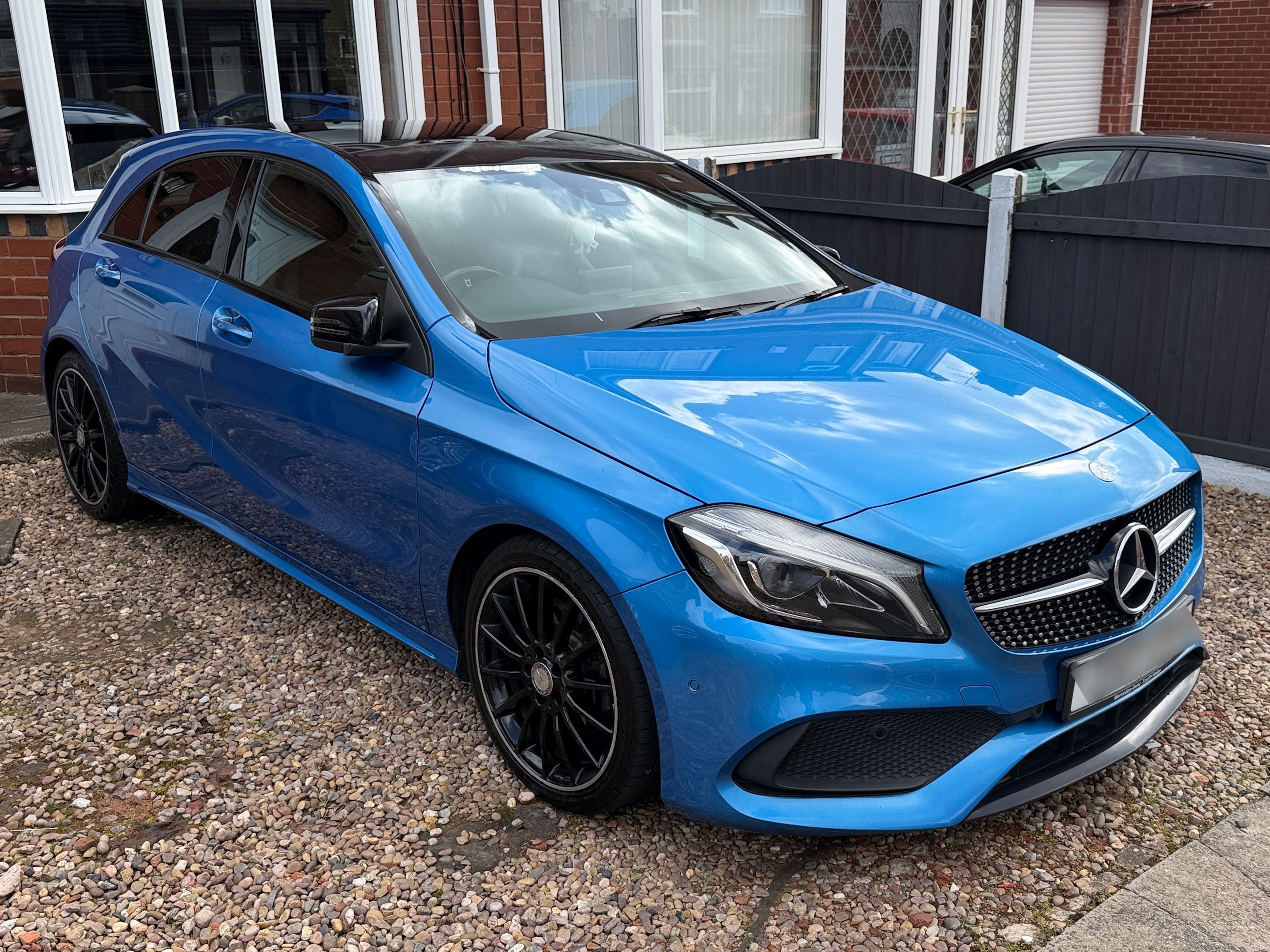 Mercedes A 180 D AMG Line Premium + A
