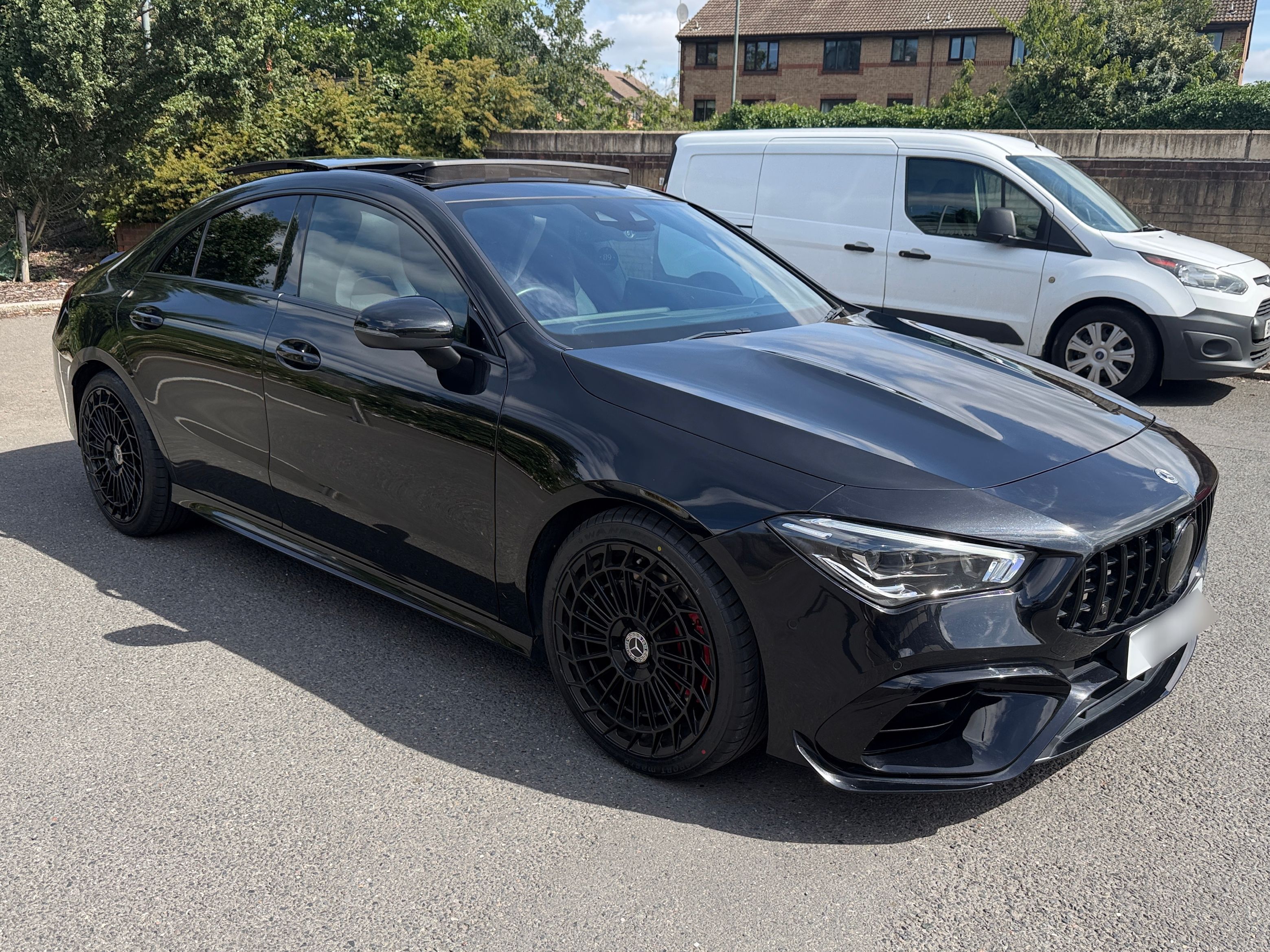 Mercedes CLA 250 AMG Line Premium + A