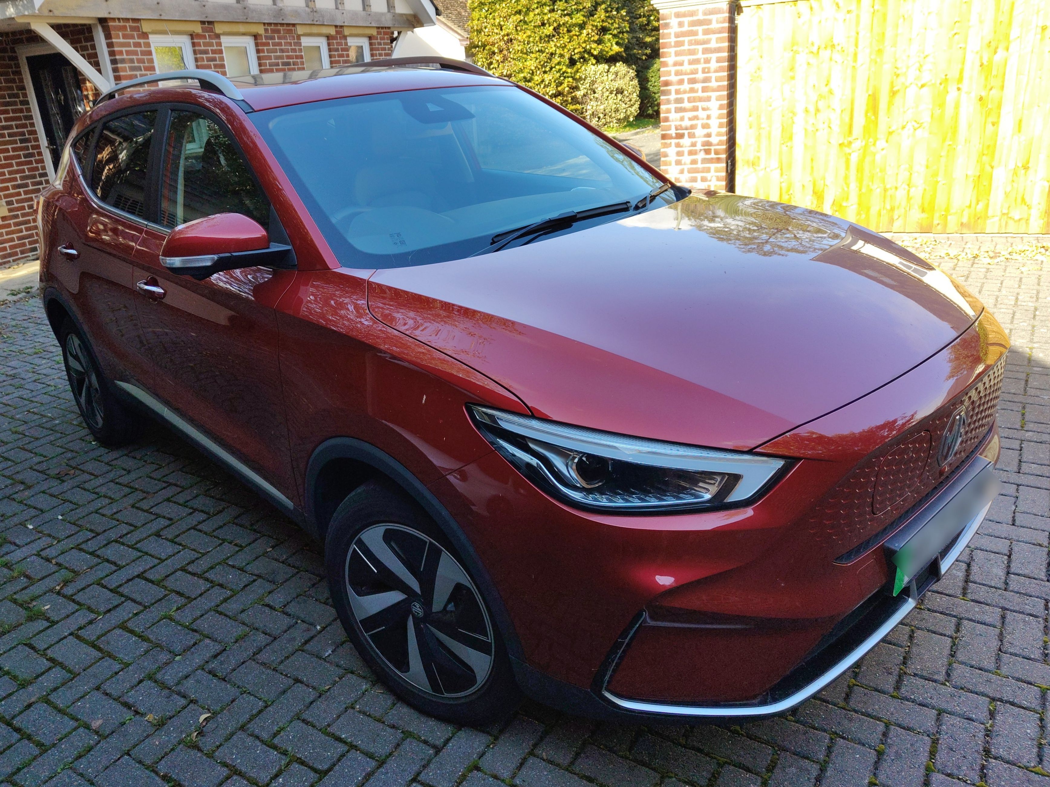MG ZS