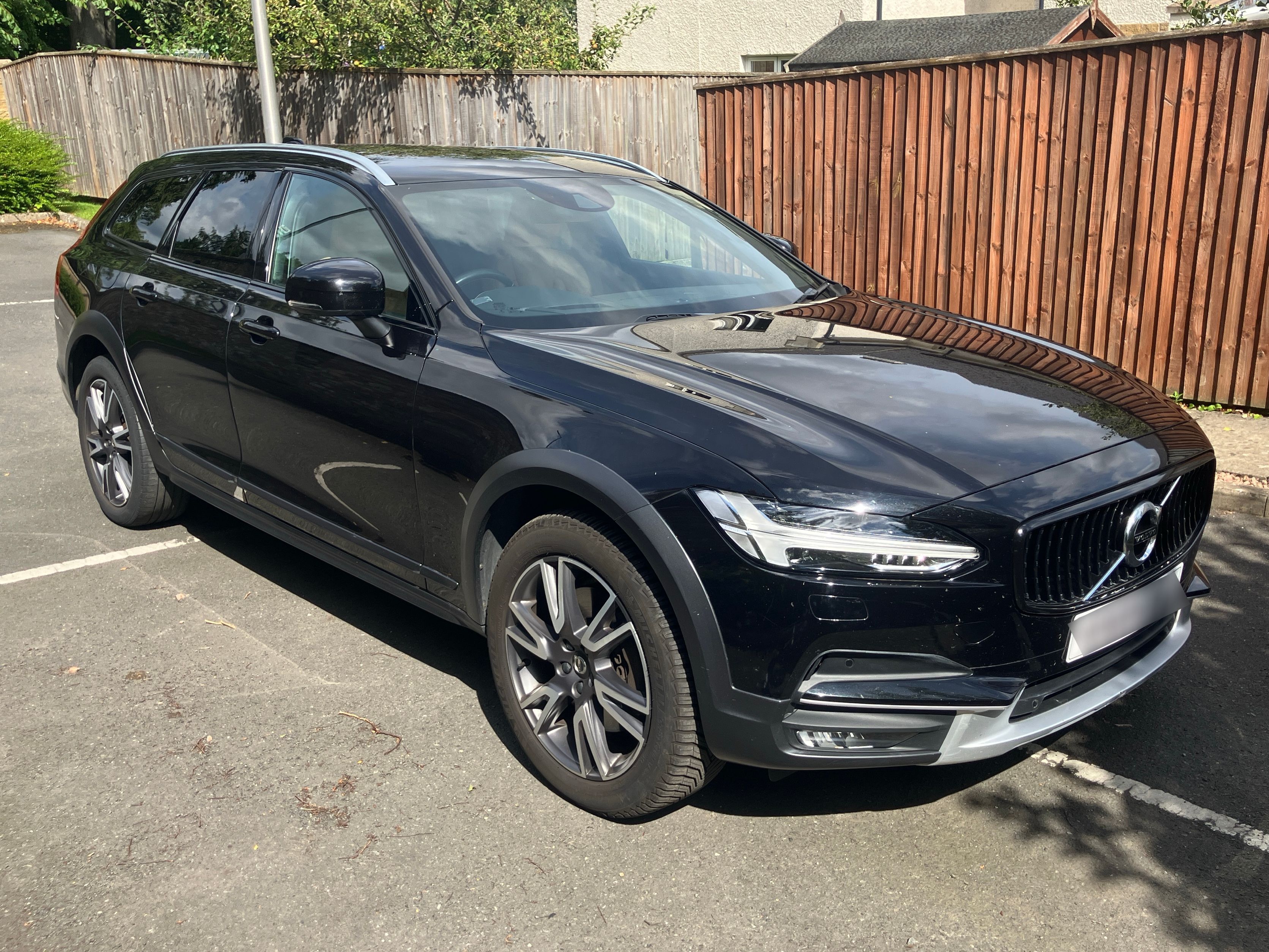 Volvo V90