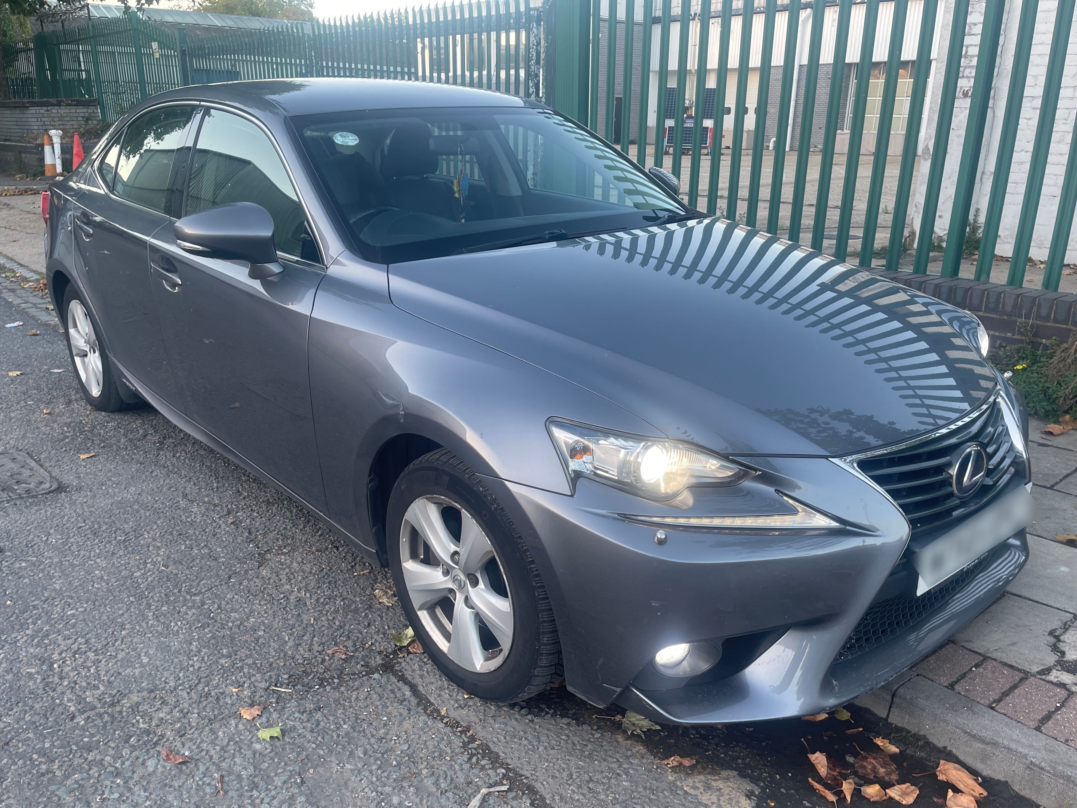 Lexus IS 300H SE CVT