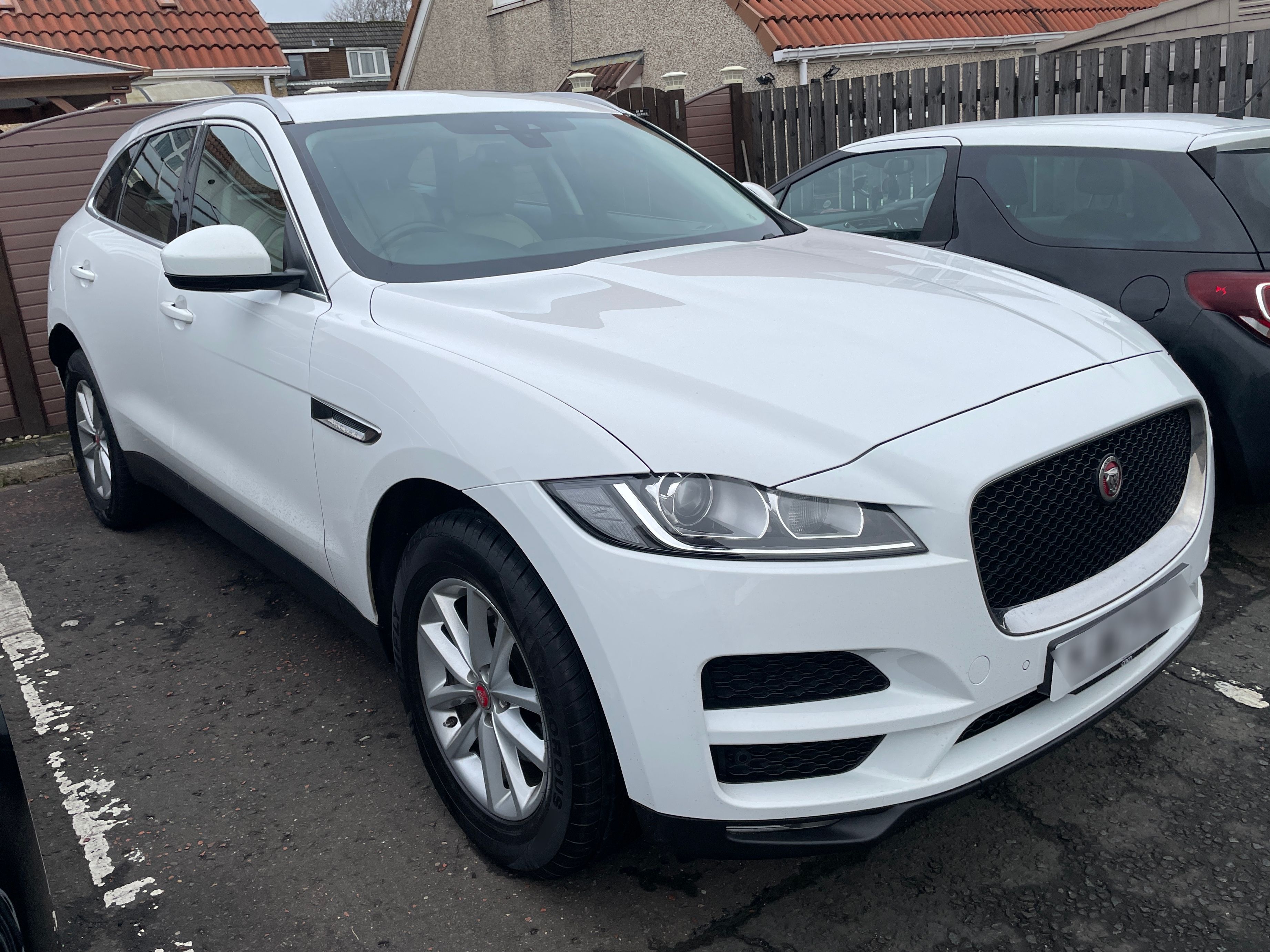Jaguar F-PACE