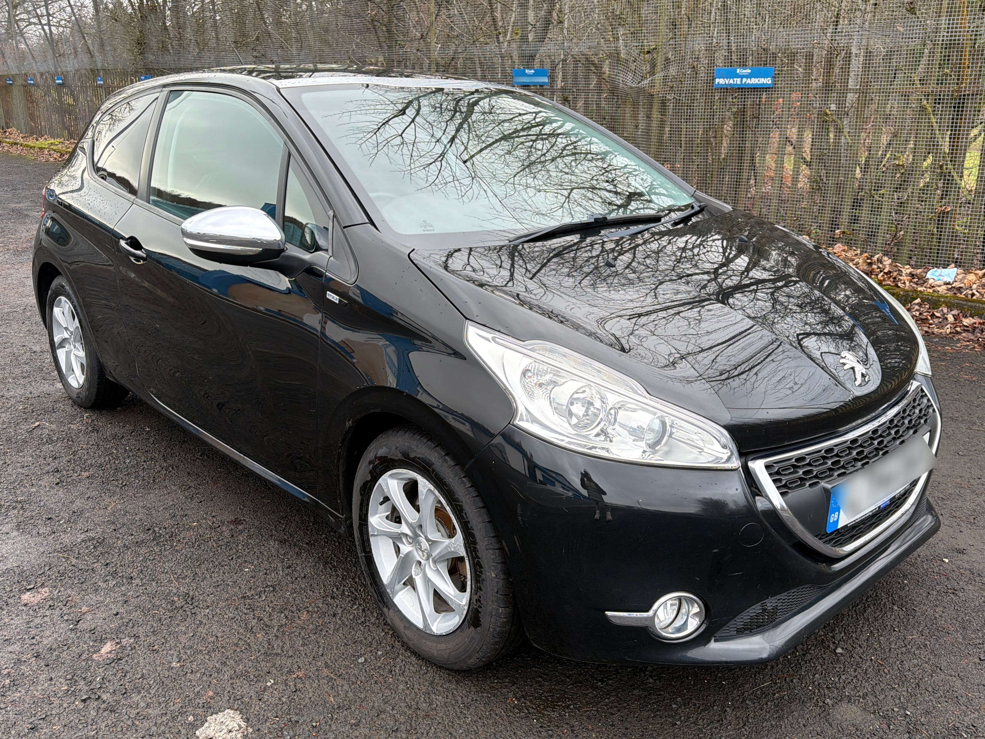 Peugeot 208
