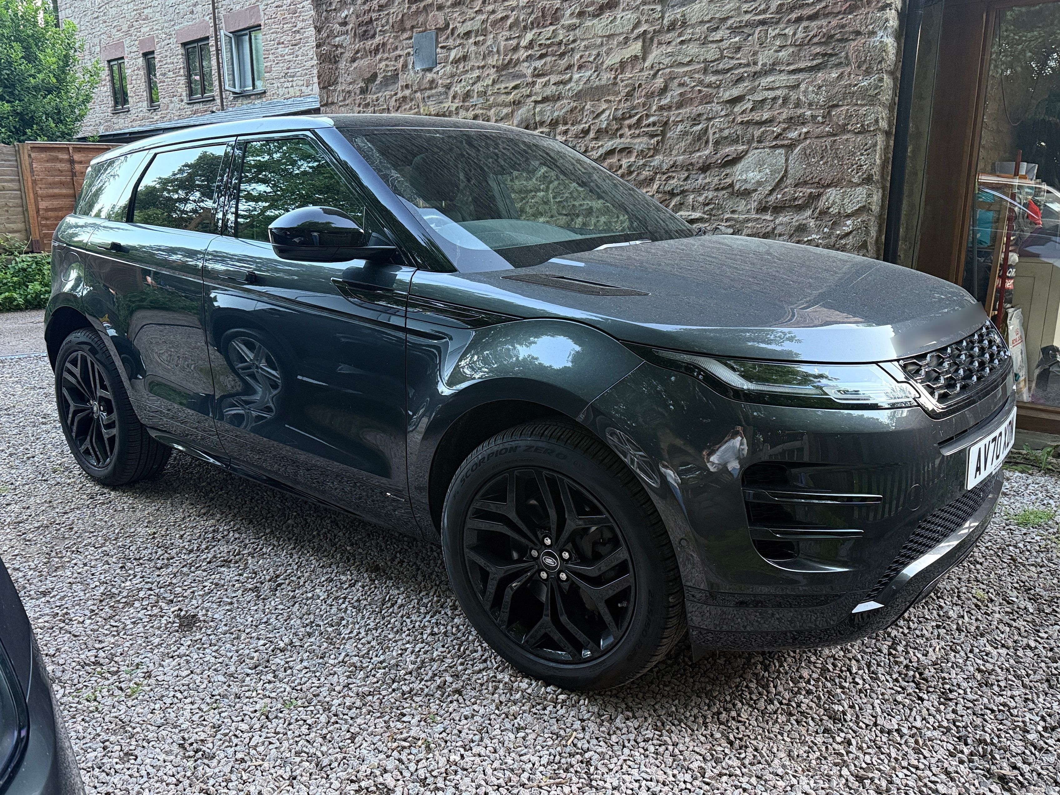 Land Rover Rrover Evoque R-DYNAMIC SE P300E A