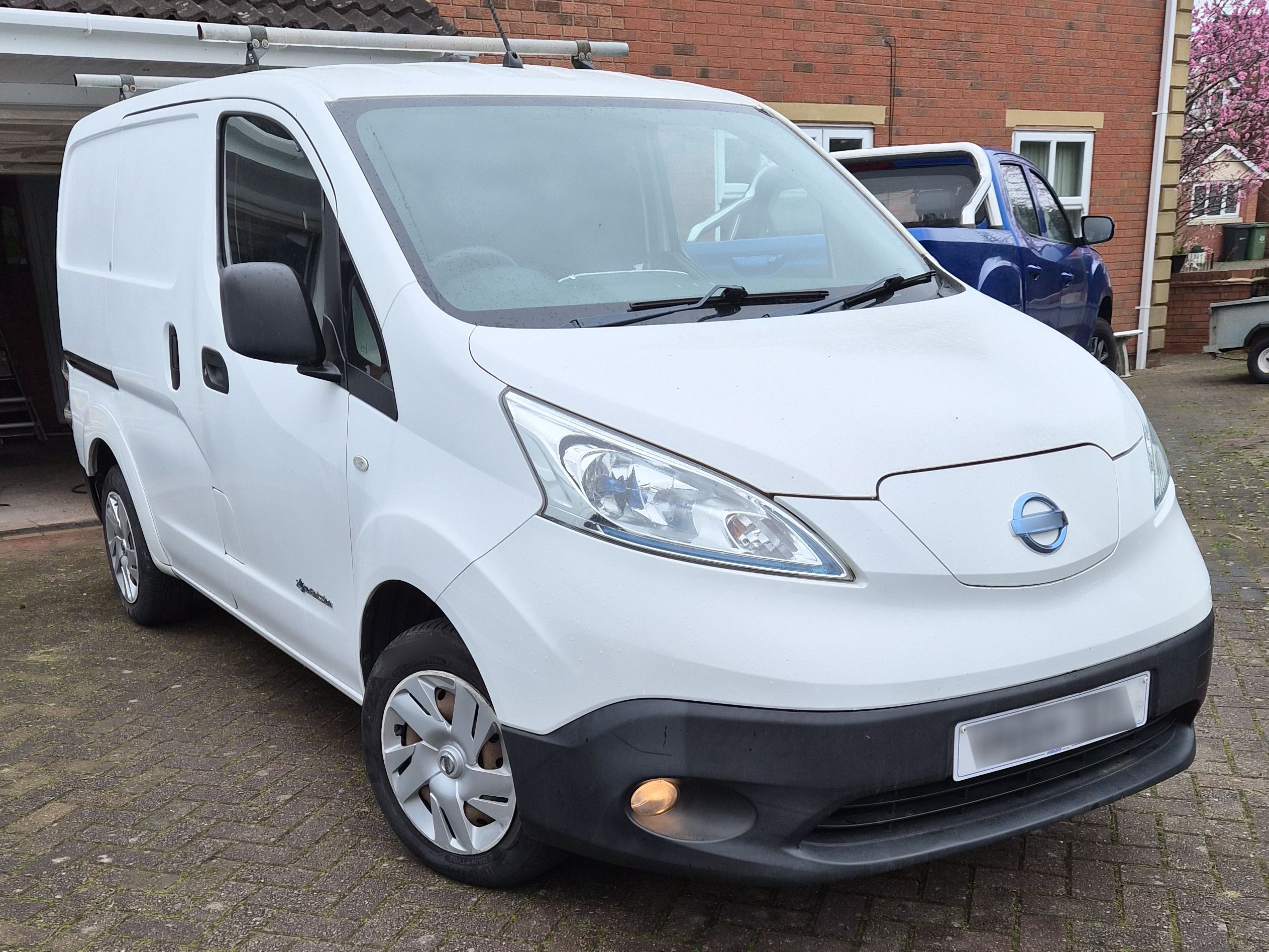 Nissan E-NV200