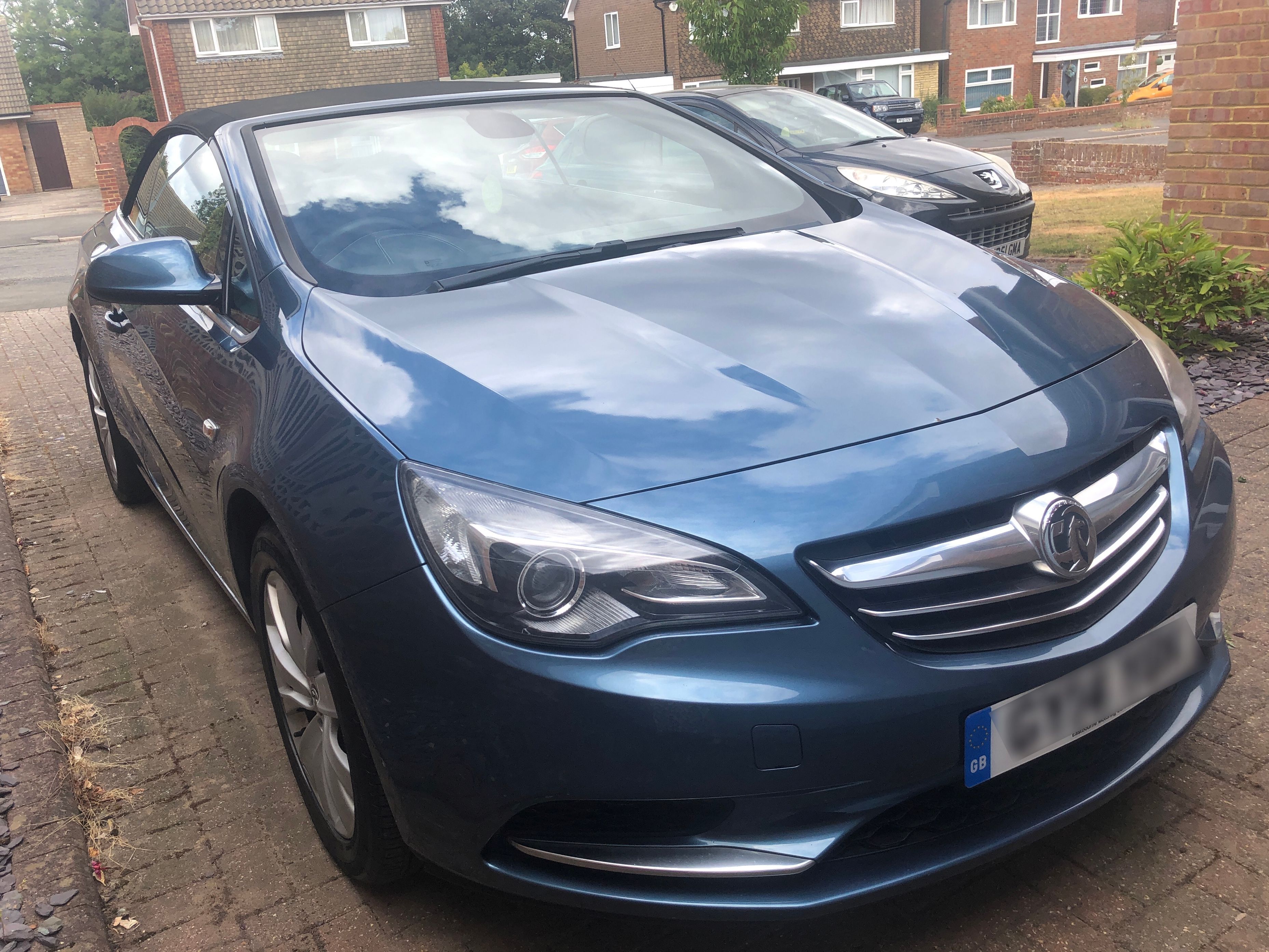 Vauxhall Cascada