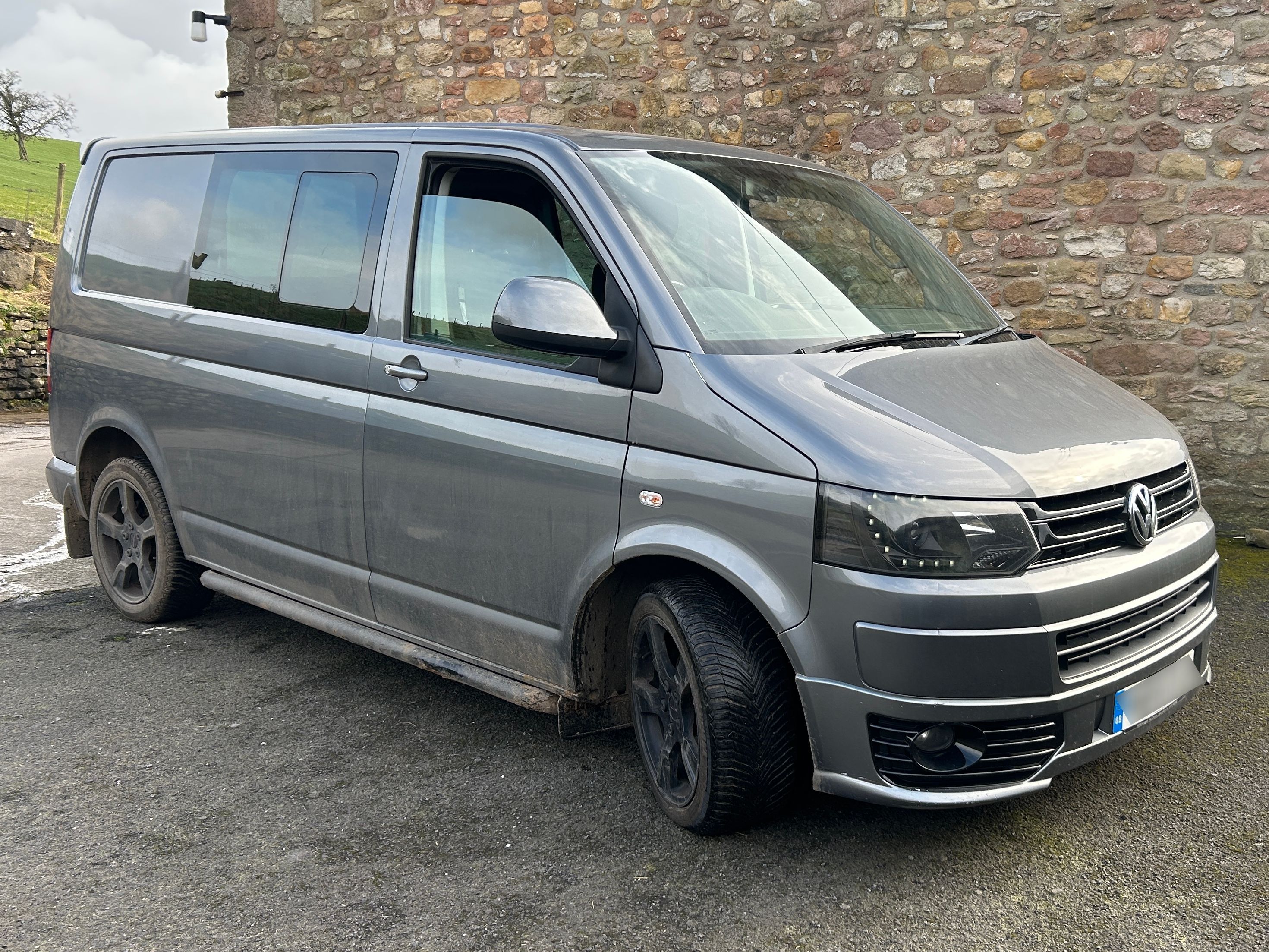 Volkswagen Tporter T32 Hline 140 TDI SWB
