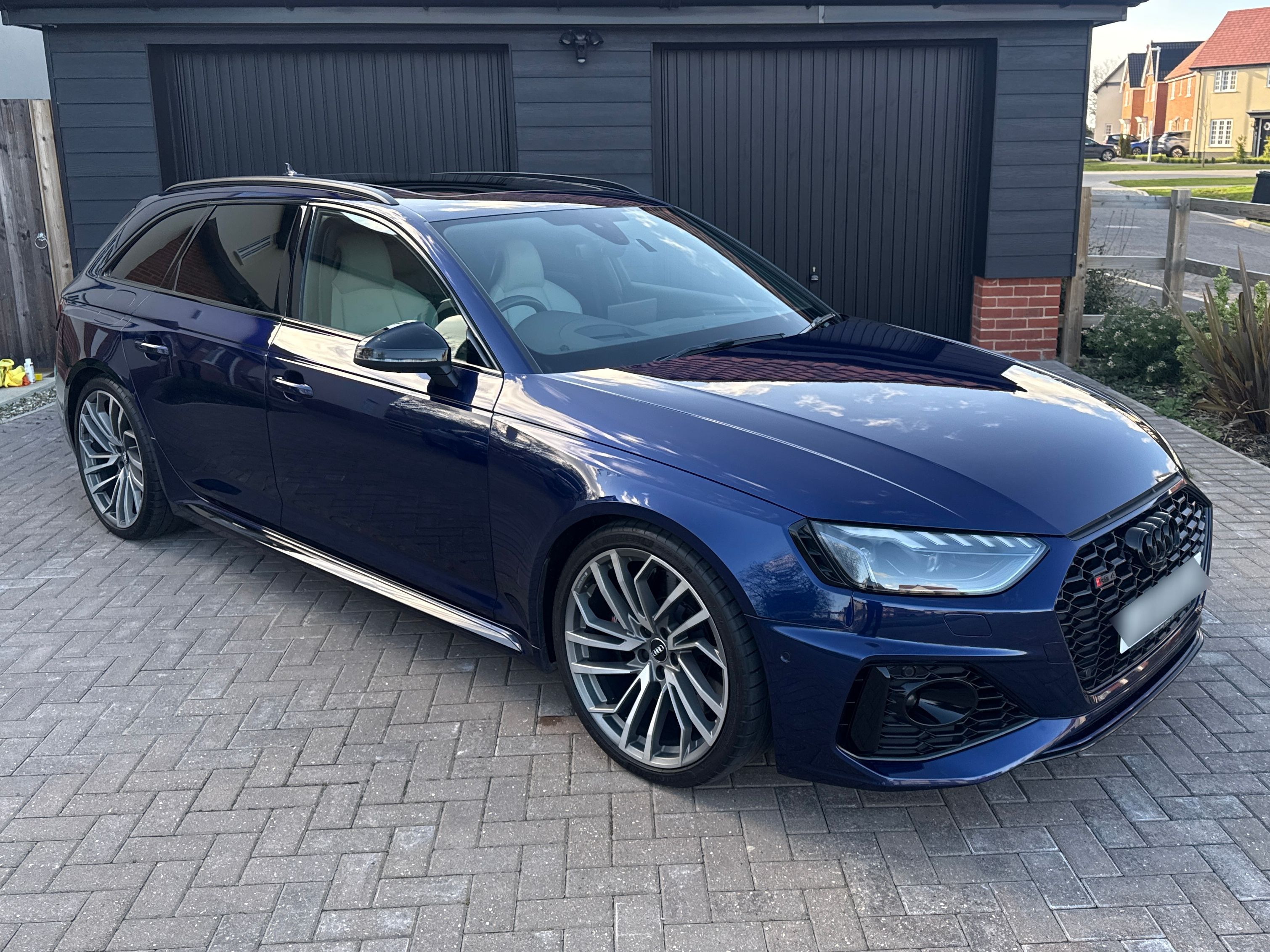 Audi RS 4 Vorsprung TFSI Quattro A